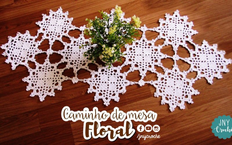 caminho de mesa de croche floral