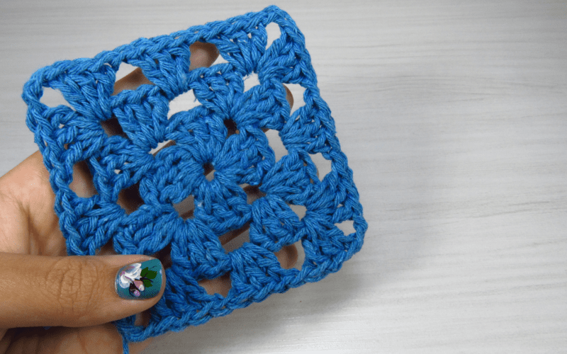 quadrado simples de croche pra iniciantes