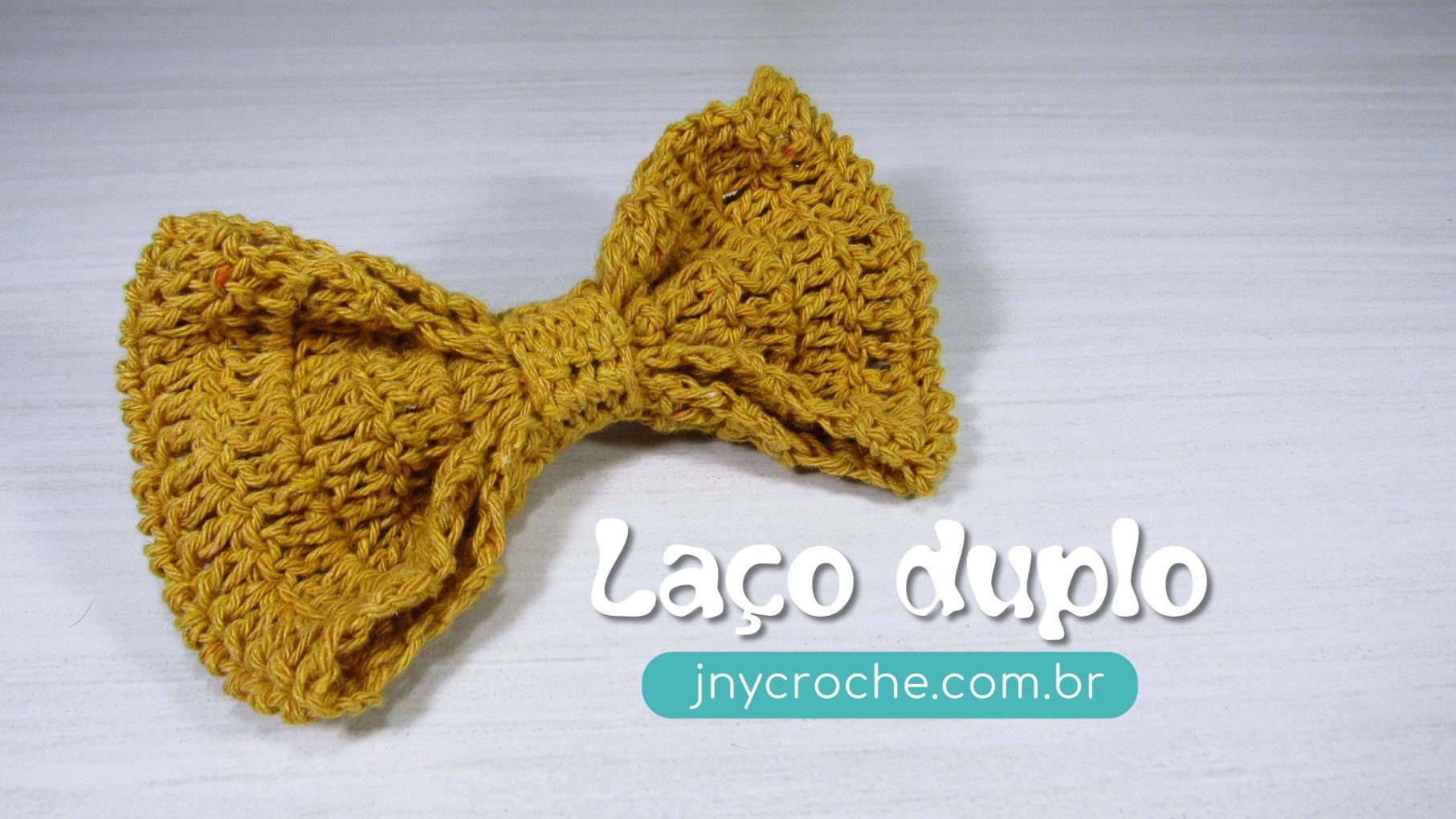 Laço de cabelo de crochê duplo