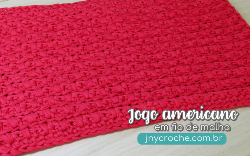 Jogo americano de crochê em fio de malha