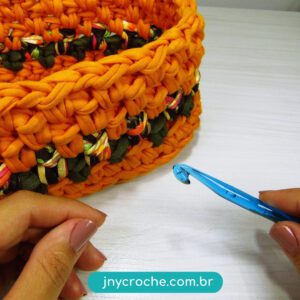 Terminado mais um lindo cestinho de crochê