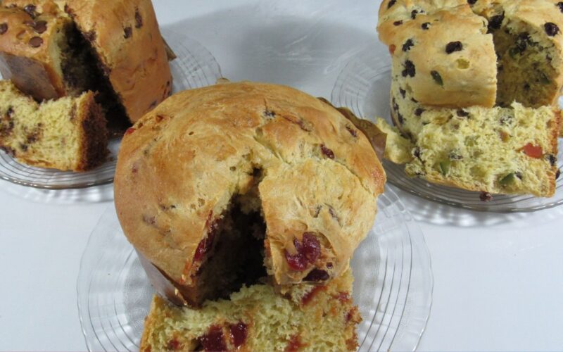 panetone de frutas tradicional, panetone de goiabada, panetone de chocolate, chocotone