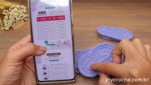 Guia completo de sapatinho de crochê para bebê | Tamanho dos sapatinhos e solas com medidas, receitas e tabela | CLUB