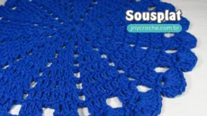 Sousplat de croche azul royal