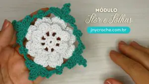 Módulo de crochê Flor e folhas