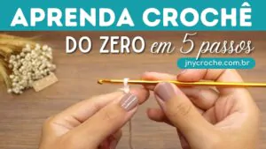 aprender croche, como aprender croche, crochê para iniciantes, crochê iniciante, como fazer crochê fácil, aprender crochê do zero, aprender crochê online, como fazer crochê passo a passo, aulas de crochê grátis, kit crochê para iniciantes, como fazer crochê para iniciantes, ponto alto, correntinha, ponto baixo, como segurar a agulha, laçada inicial, ponto baixissimo, arremate, como segurar o fio,