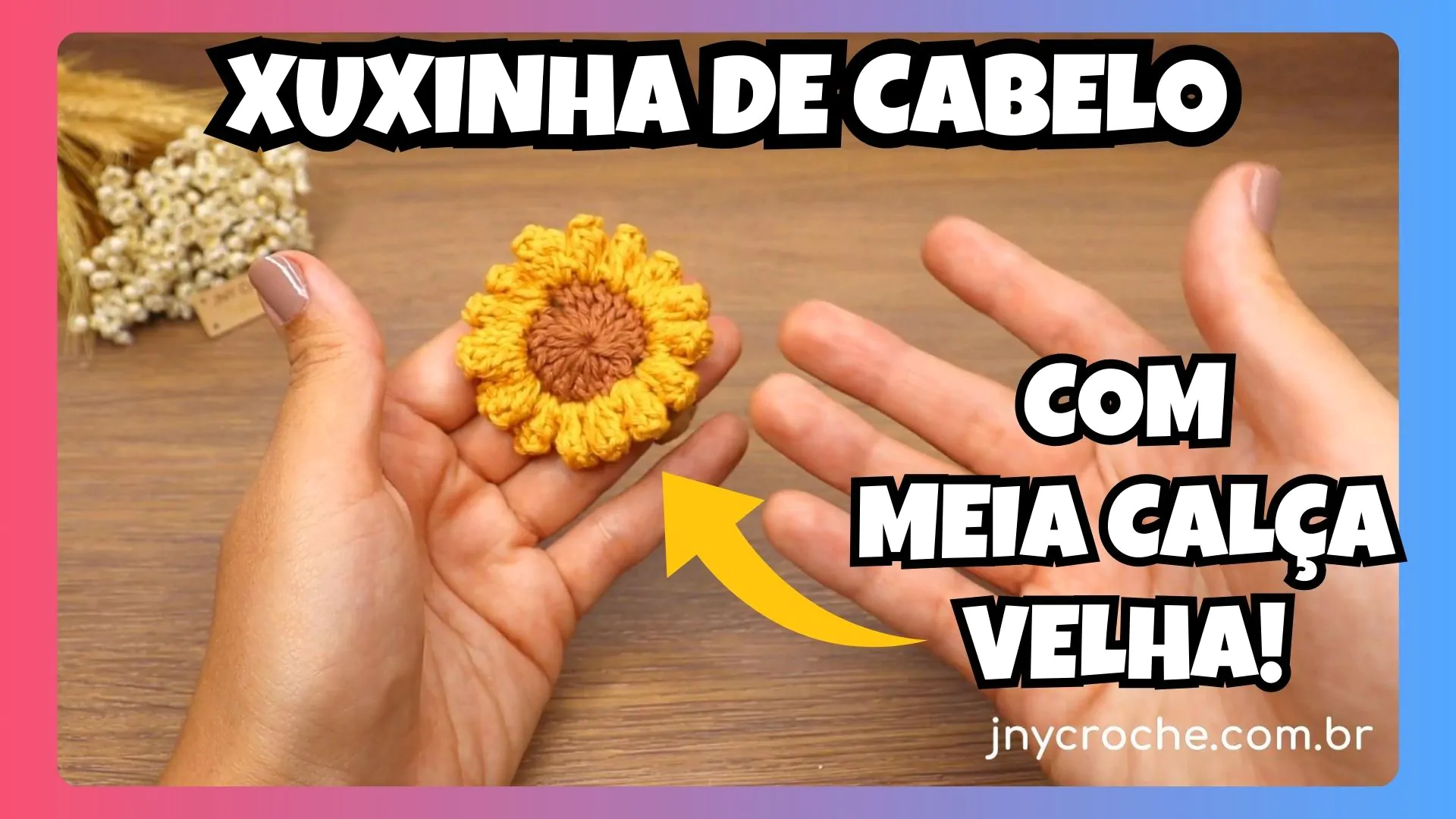 XUXINHA DE CROCHÊ COM MEIA CALÇA VELHA RECICLADA